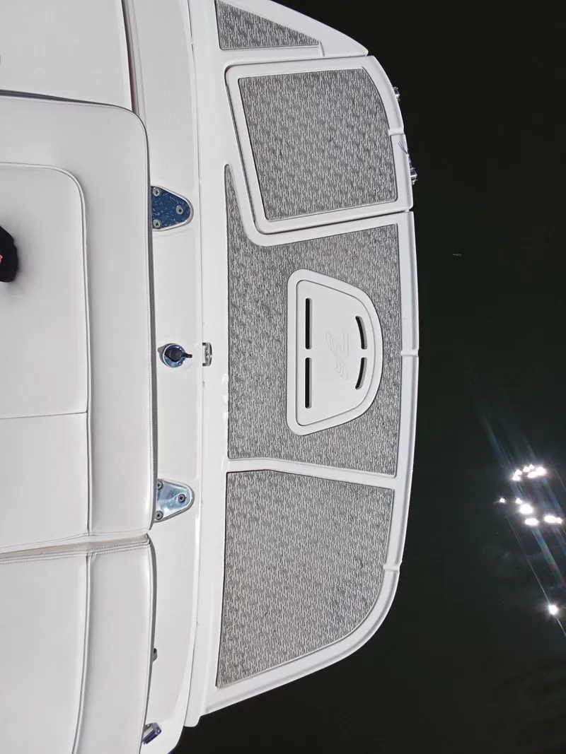 Slide: The Image of Sea Ray 240 Sundeck 2011 - 7