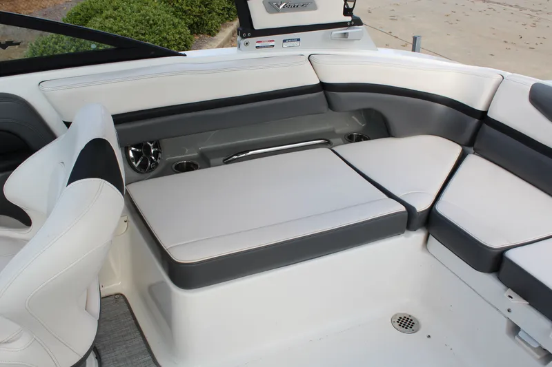 Slide: The Image of Chaparral VRX223 Vortex 2018 - 12