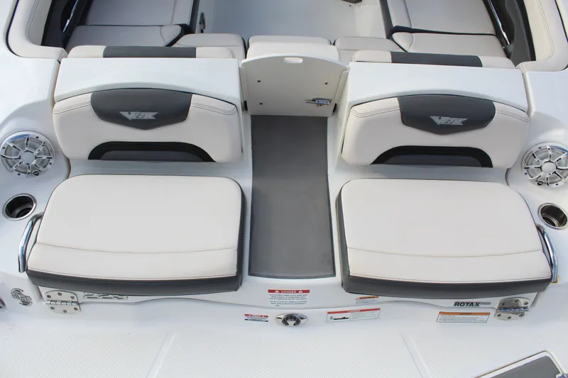 Slide: The Image of Chaparral VRX223 Vortex 2018 - 14