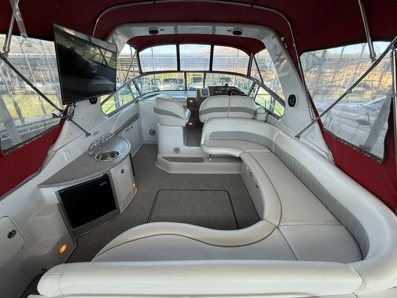 Slide: The Image of Four Winns 378 Vista 2003 - 10