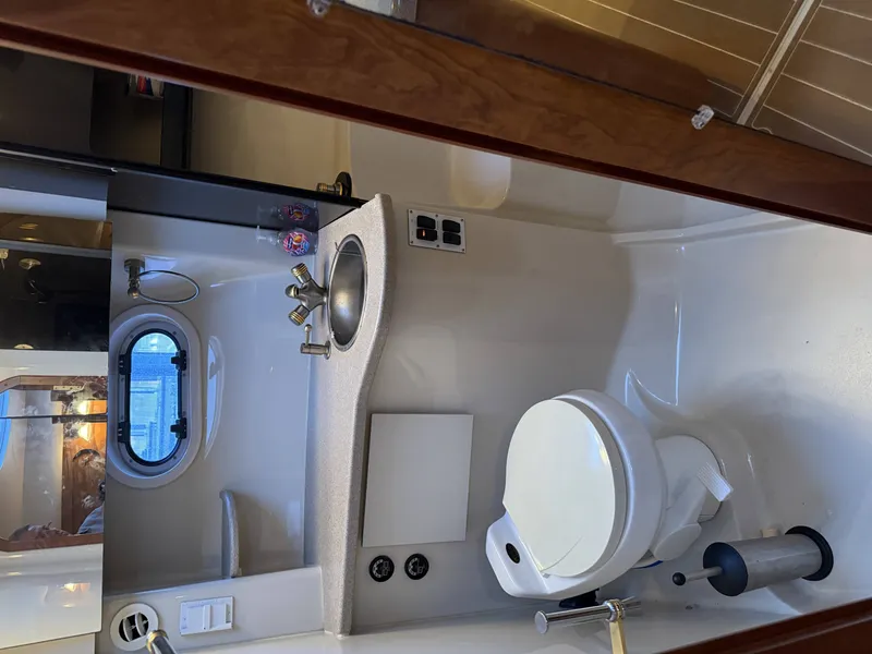 Slide: The Image of Four Winns 378 Vista 2003 - 25