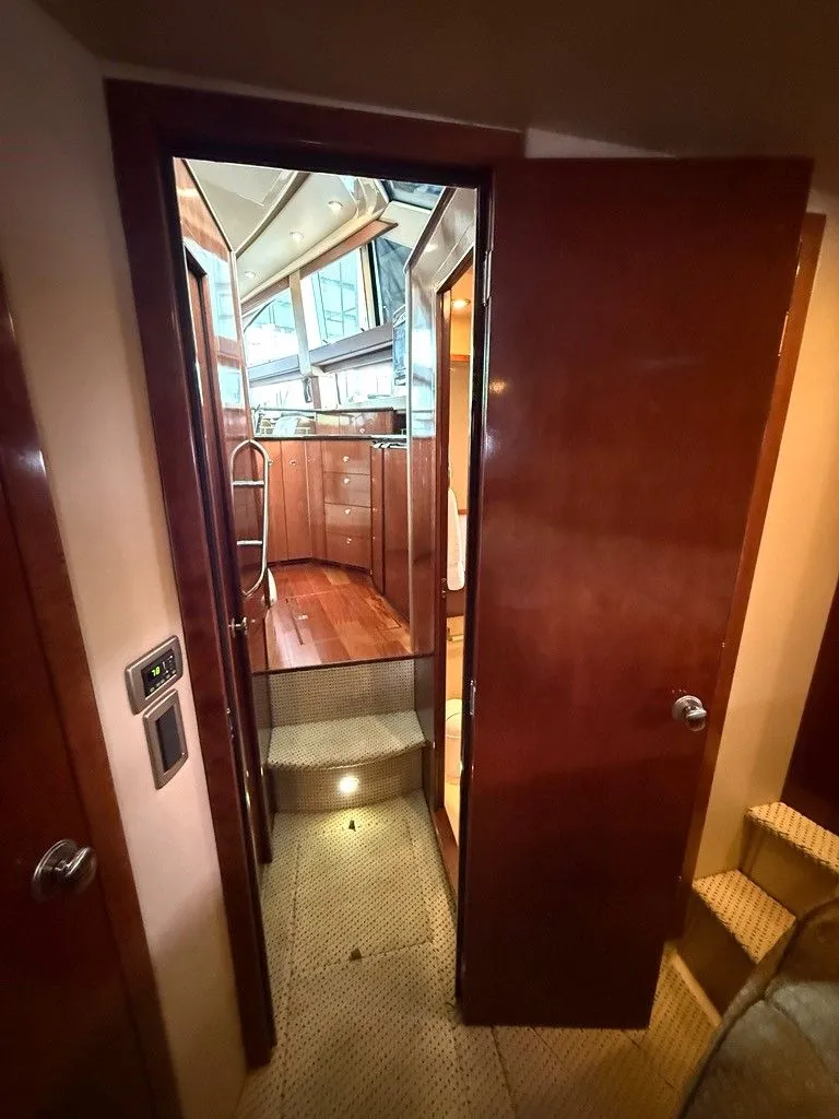 Slide: The Image of Meridian 391 Sedan 2008 - 36