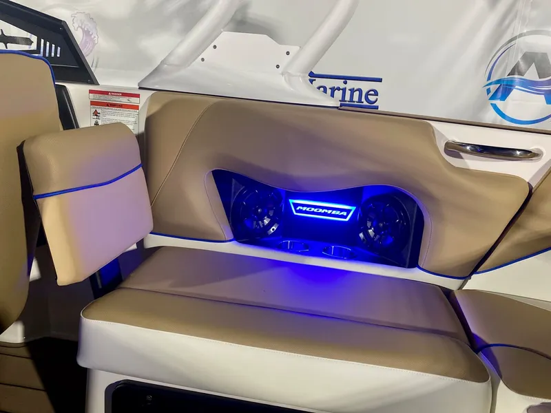 Slide: The Image of Moomba Craz 2020 - 12