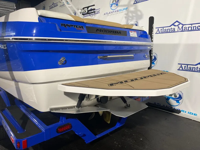 Slide: The Image of Moomba Craz 2020 - 5