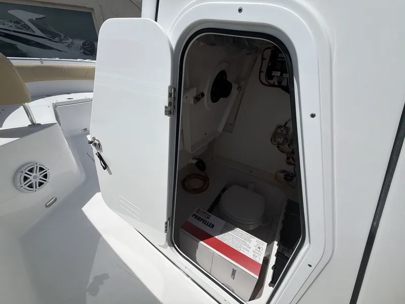 Slide: The Image of Sportsman Heritage 231 Center Console 2026 - 5