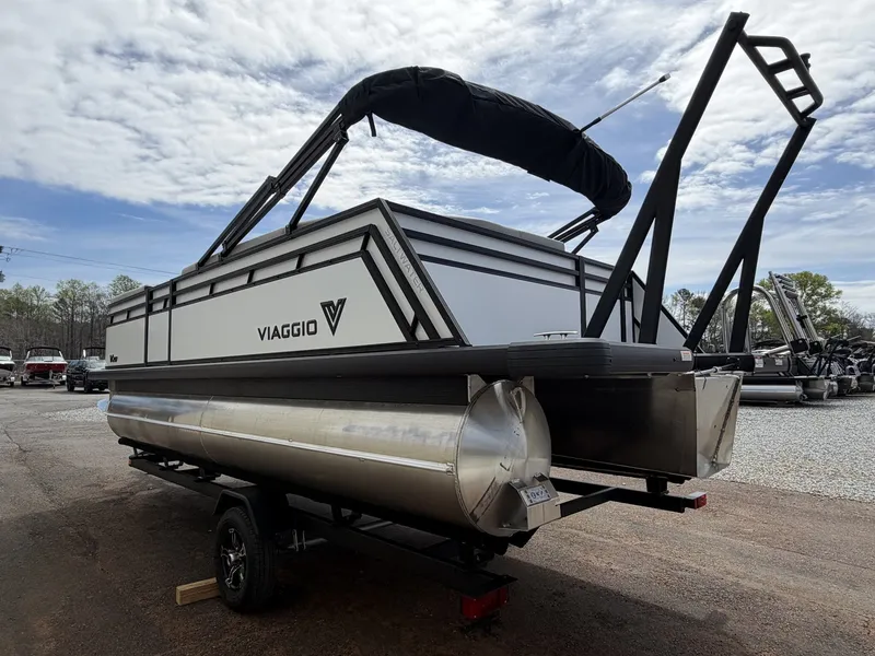 Slide: The Image of Viaggio Lago V-C 20 2026 - 4