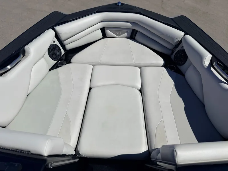 Slide: The Image of Axis A24 2017 - 3