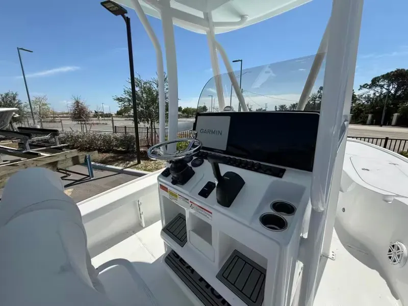 Slide: The Image of Interior view of Sea Hunt BX 22 BR boat, year 2026. - 6