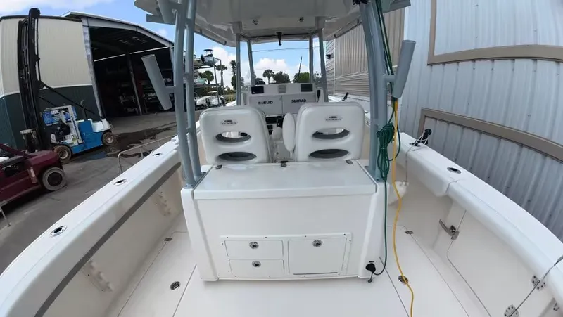 Slide: The Image of Cobia 320CC 2019 - 10