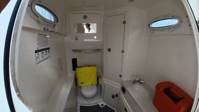 Slide: The Image of Cobia 320CC 2019 - 14