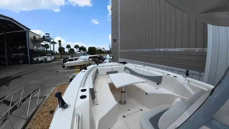 Slide: The Image of Cobia 320CC 2019 - 20