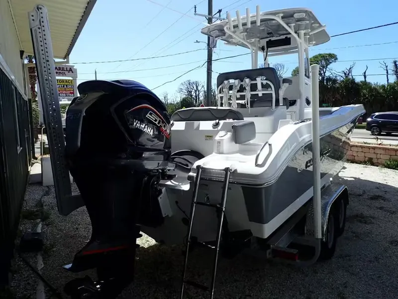 Slide: The Image of NauticStar 242L Offshore 2024 - 3