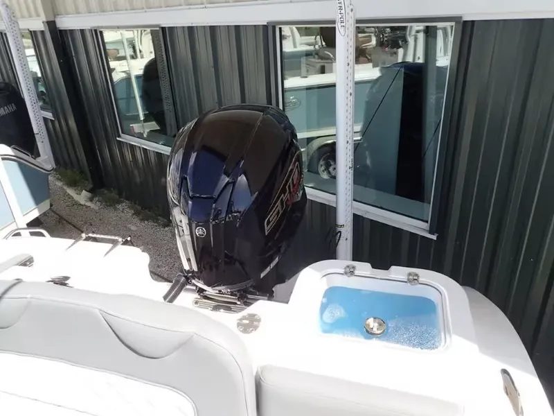 Slide: The Image of NauticStar 242L Offshore 2024 - 4