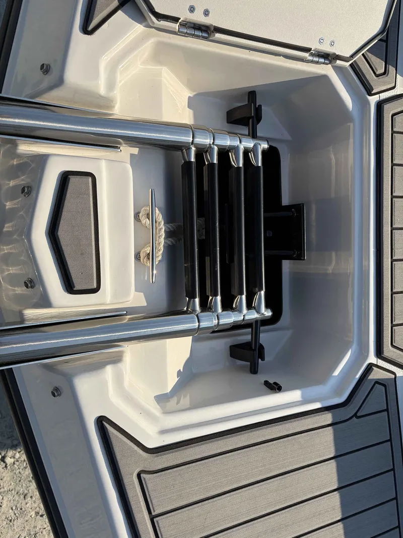 Slide: The Image of Starcraft SVX 191 OB 2024 - 5