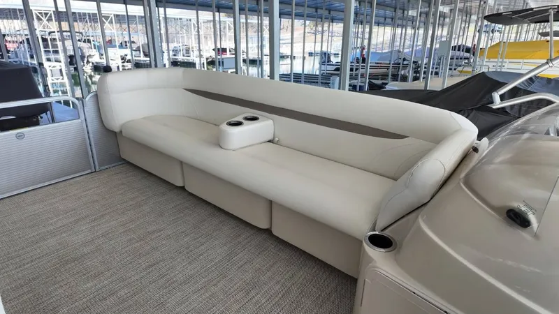 Slide: The Image of Godfrey Sweetwater 2286 2017 - 10