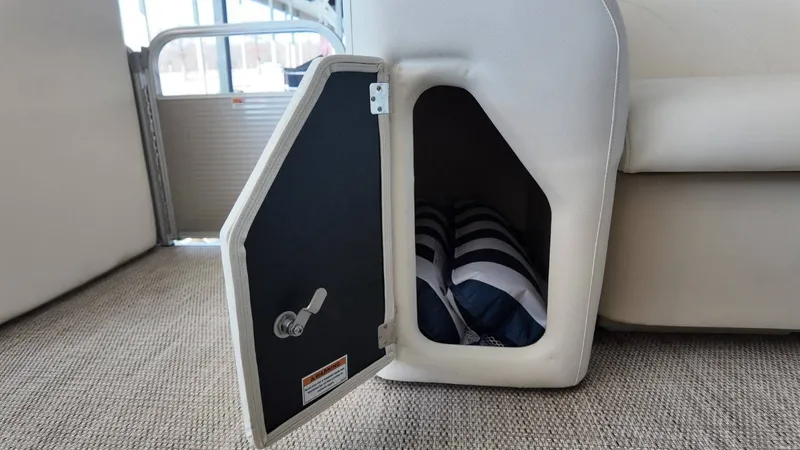 Slide: The Image of Godfrey Sweetwater 2286 2017 - 19