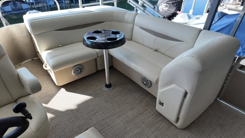 Slide: The Image of Godfrey Sweetwater 2286 2017 - 44