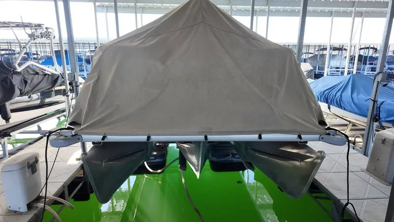 Slide: The Image of Godfrey Sweetwater 2286 2017 - 73