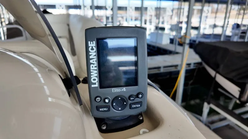 Slide: The Image of Godfrey Sweetwater 2286SB 2017 - 40