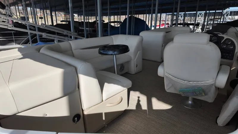 Slide: The Image of Godfrey Sweetwater 2286SB 2017 - 57