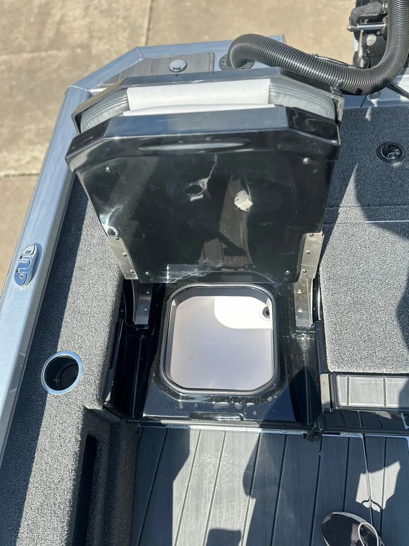 Slide: The Image of Vexus AVX 1985s 2026 boat deck with storage compartment open. - 10