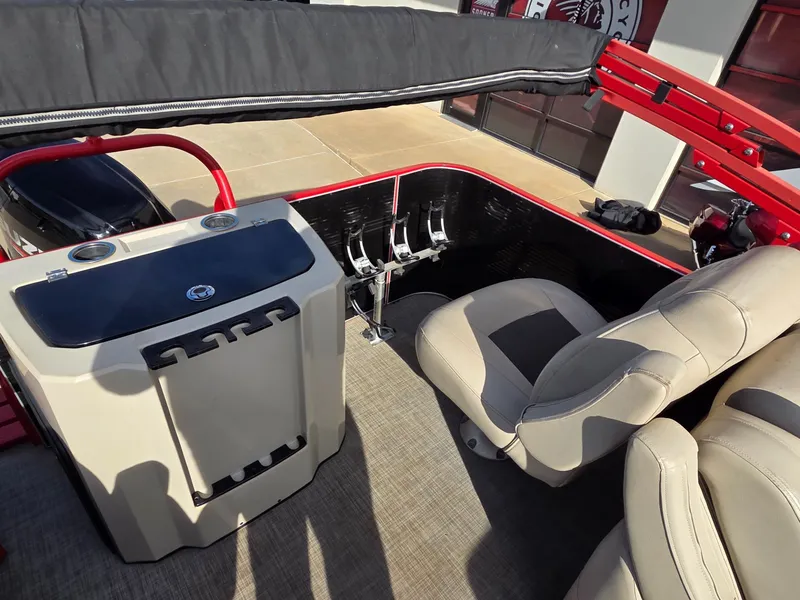 Slide: The Image of Silver Wave 230 Grand Costa CC 2018 - 14