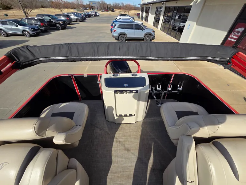 Slide: The Image of Silver Wave 230 Grand Costa CC 2018 - 15