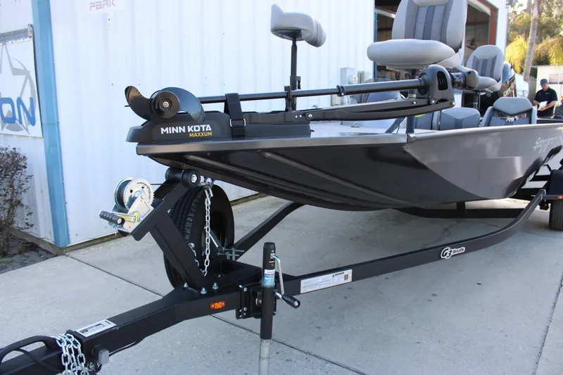 Slide: The Image of G3 SPORTSMAN 1810 2025 - 3