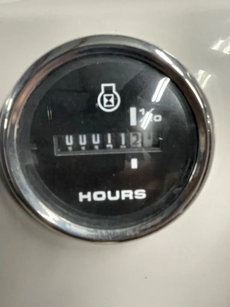 Slide: The Image of Crest Classic LX Fish 2021 - 13