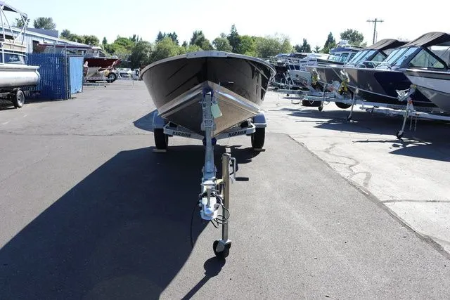 Slide: The Image of Smoker Craft Voyager 16 2025 - 4