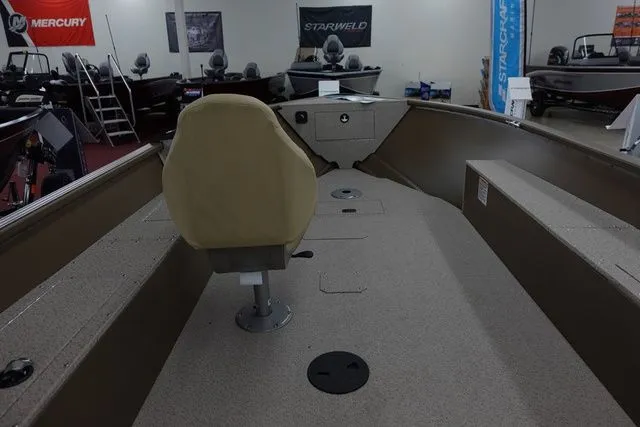 Slide: The Image of Starcraft Freedom 160 Tiller 2022 - 4