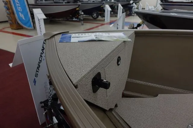 Slide: The Image of Starcraft Freedom 160 Tiller 2022 - 6