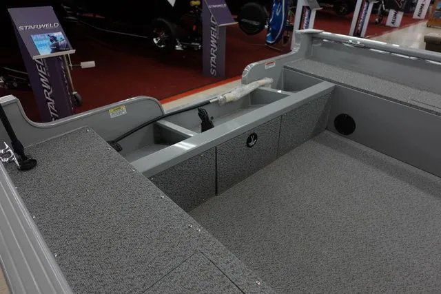 Slide: The Image of Starcraft Freedom 180 SC 2022 - 3