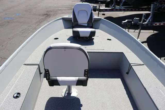 Slide: The Image of Smoker Craft Angler 16 T 2025 - 9