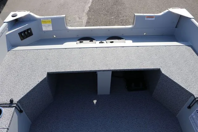 Slide: The Image of Smoker Craft Angler 16 T 2025 - 11