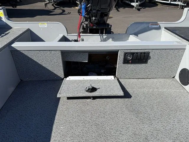 Slide: The Image of Smoker Craft Freedom 180 T 2024 - 11