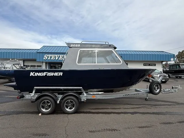 The Image of Kingfisher Escape HT 2025 2026 - 1