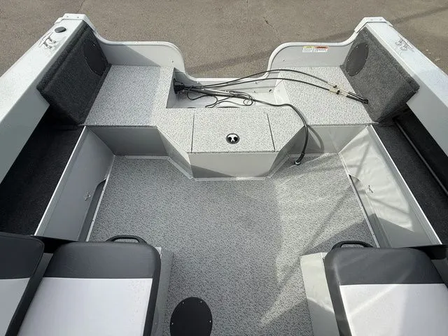 Slide: The Image of Smoker Craft Osprey 162 2025 - 14