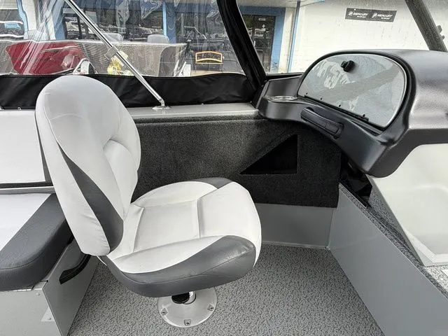 Slide: The Image of Smoker Craft Osprey 162 2025 - 7