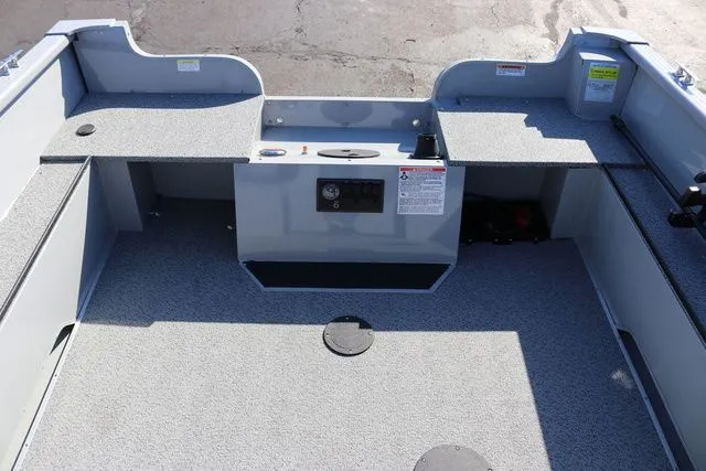 Slide: The Image of Smoker Craft Pro Lodge 160 2025 - 13