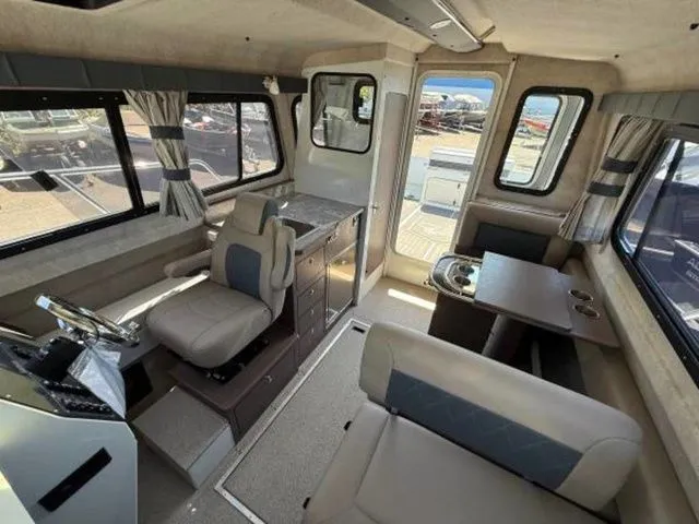 Slide: The Image of Kingfisher XRS 3025 30' 2026 - 10