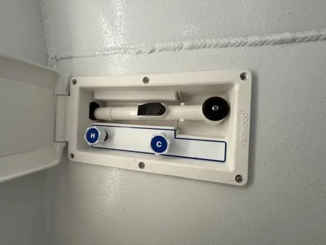 Slide: The Image of Kingfisher XRS 3025 30' 2026 - 16