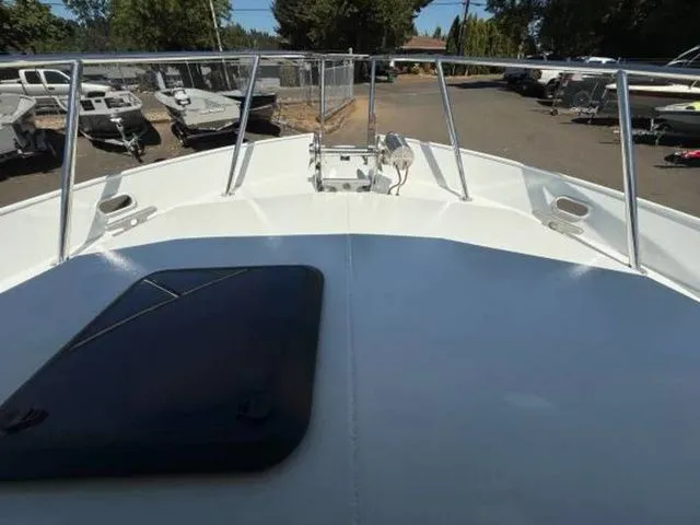 Slide: The Image of Kingfisher XRS 3025 30' 2026 - 8