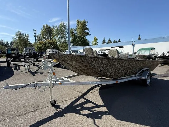 Slide: The Image of Smoker Craft Sportsman 1866 TL 2025 - 3