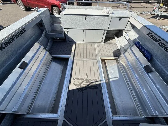 Slide: The Image of Kingfisher 2625 Coastal Express 2025 - 16