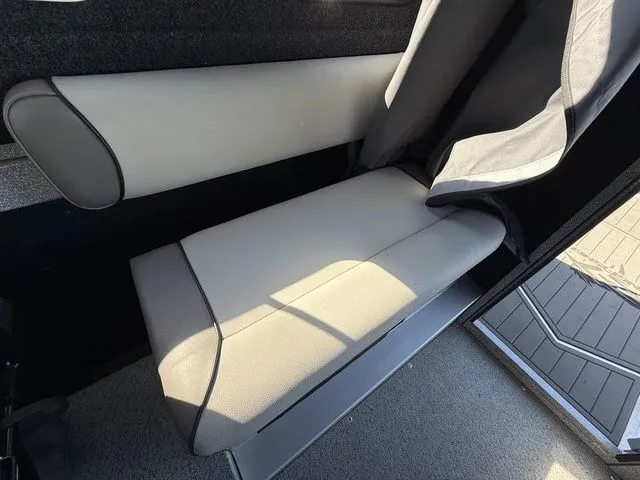 Slide: The Image of Kingfisher 2625 Coastal Express 2025 - 19