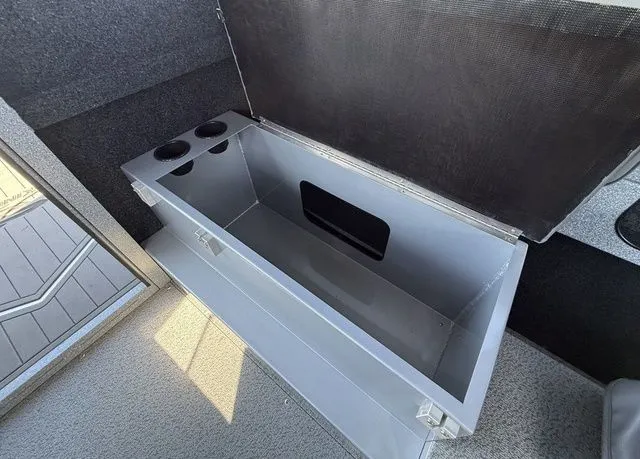 Slide: The Image of Kingfisher 2625 Coastal Express 2025 - 20