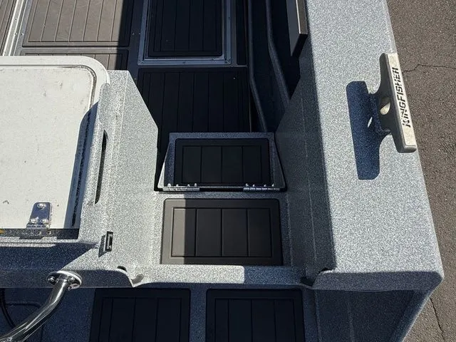 Slide: The Image of Kingfisher 2625 Coastal Express 2025 - 4