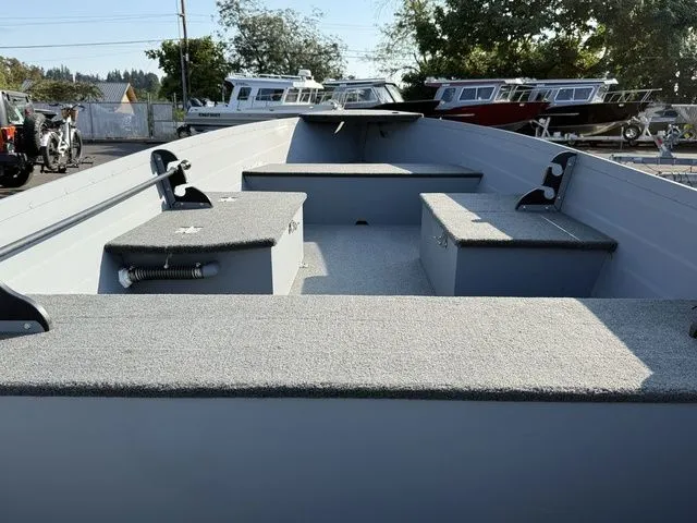 Slide: The Image of Smoker Craft Big Fisherman 14 2025 - 6