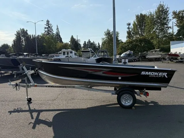 Slide: The Image of Smoker Craft Big Fisherman 14 2025 - 9